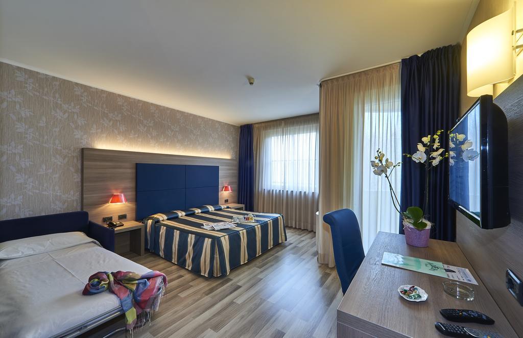 Hotel Alberi Lecco Luaran gambar