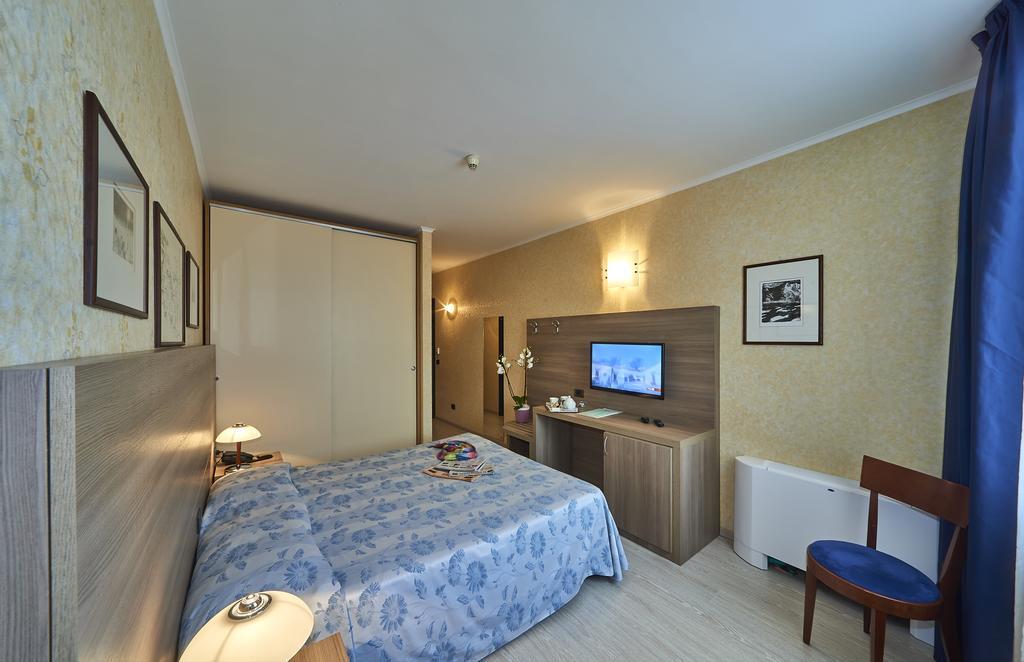 Hotel Alberi Lecco Luaran gambar