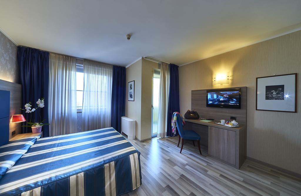 Hotel Alberi Lecco Luaran gambar