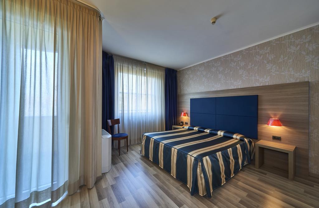 Hotel Alberi Lecco Luaran gambar