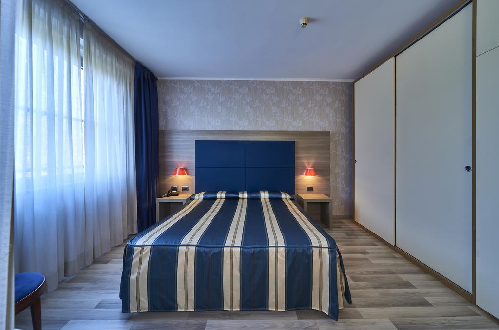 Hotel Alberi Lecco Luaran gambar